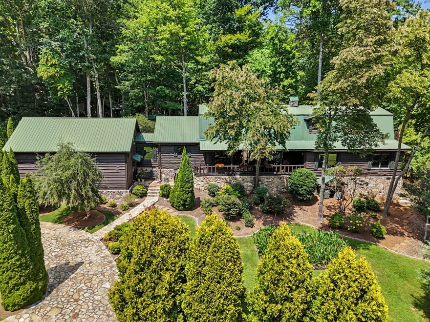 259 Eagle Chase Circle, Dillard, Georgia