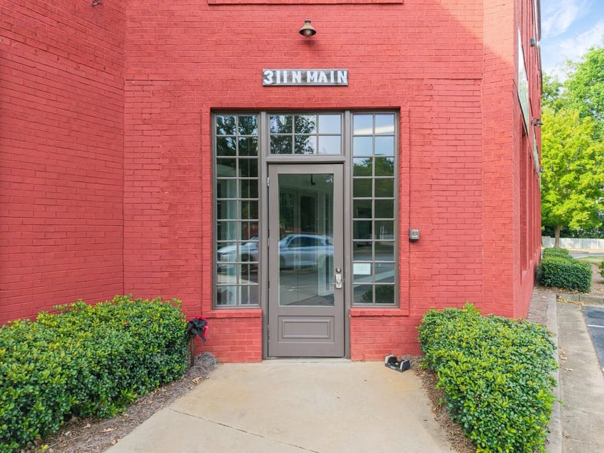 311 N Main Street, Madison, Georgia