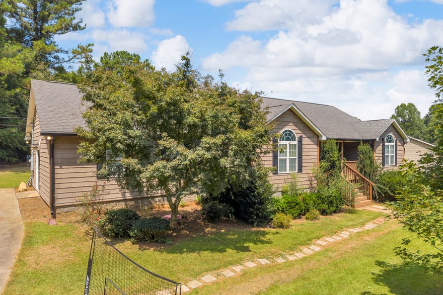 131 Pine Oak Drive, Martin, Georgia