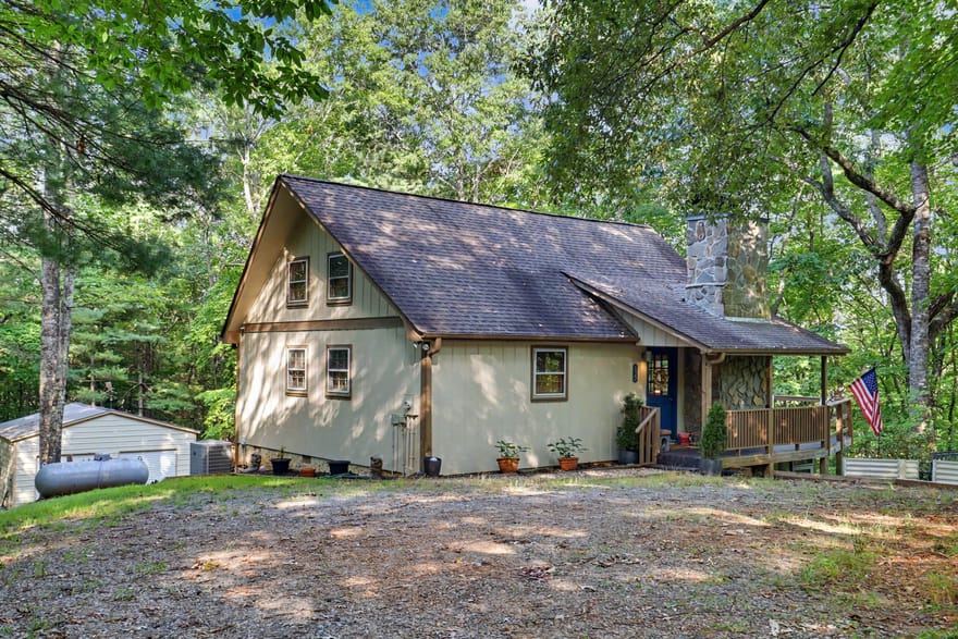 122 Navigator Lane, Tiger, Georgia