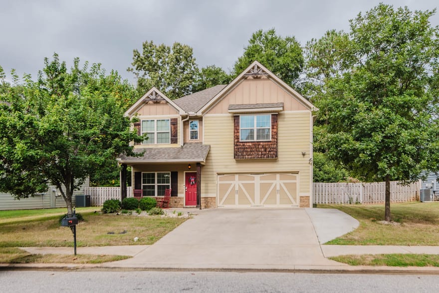 211 Wild Azalea Drive, Perry, Georgia