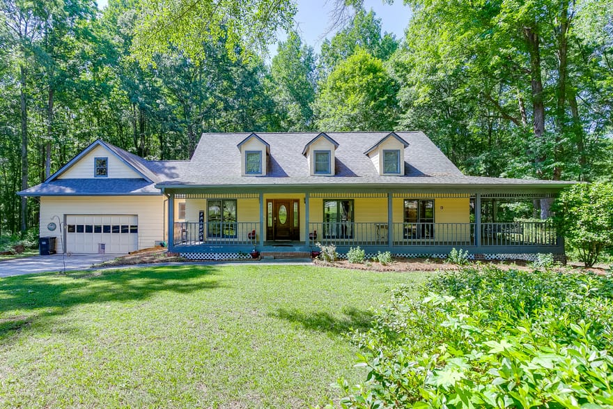 2720 Bay Ridge Drive, Loganville, Georgia