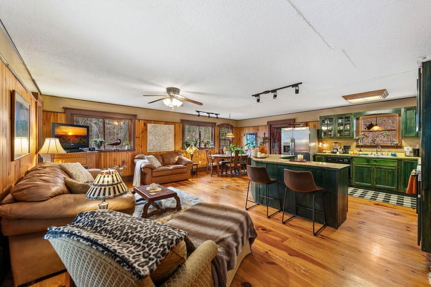 208 Bullen Gap Road, Blue Ridge, Georgia