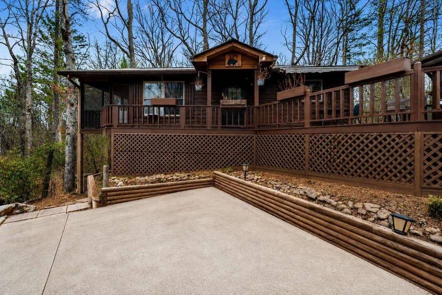 279 Cindy Cove Road, Blairsville, Georgia