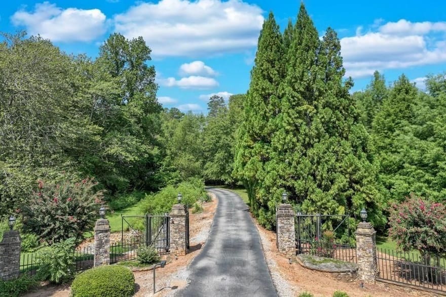 6245 & 6303 Ben Parks Road, Murrayville, Georgia