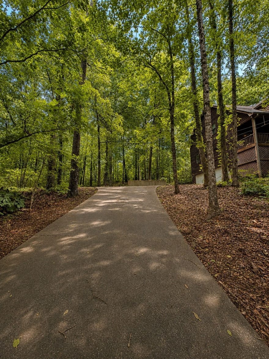180 Hale Mountain Court, Hiram, Georgia