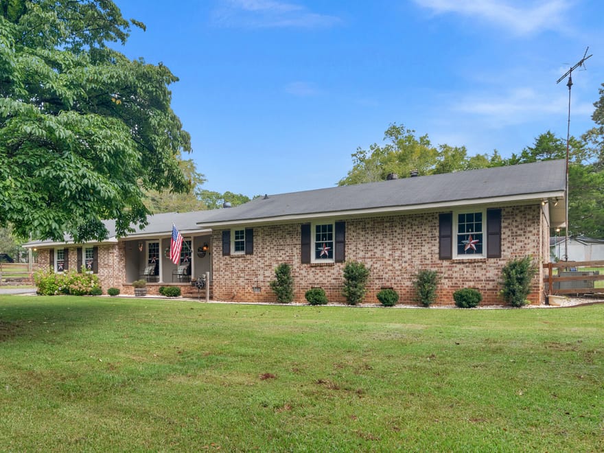 3384 Dames Ferry Road, Forsyth, Georgia