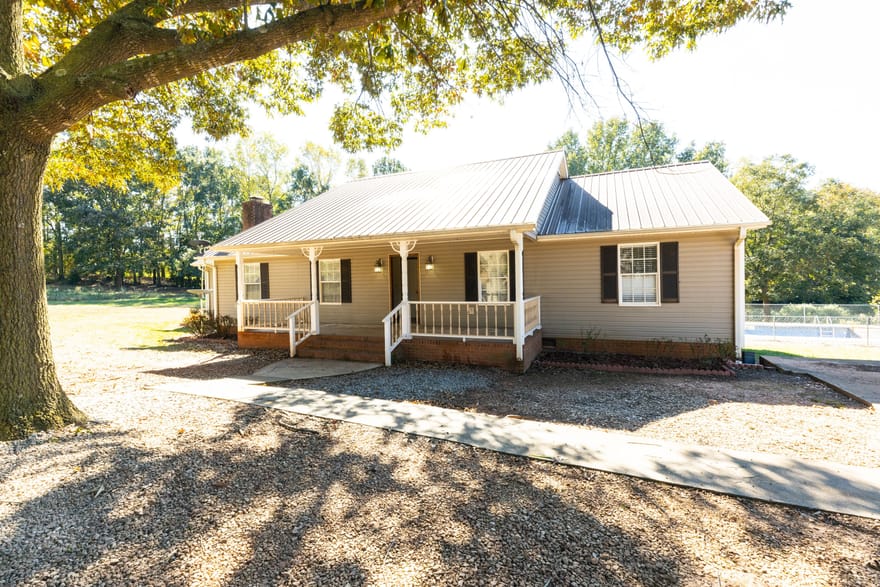 81 Peeples Street, Canon, Georgia