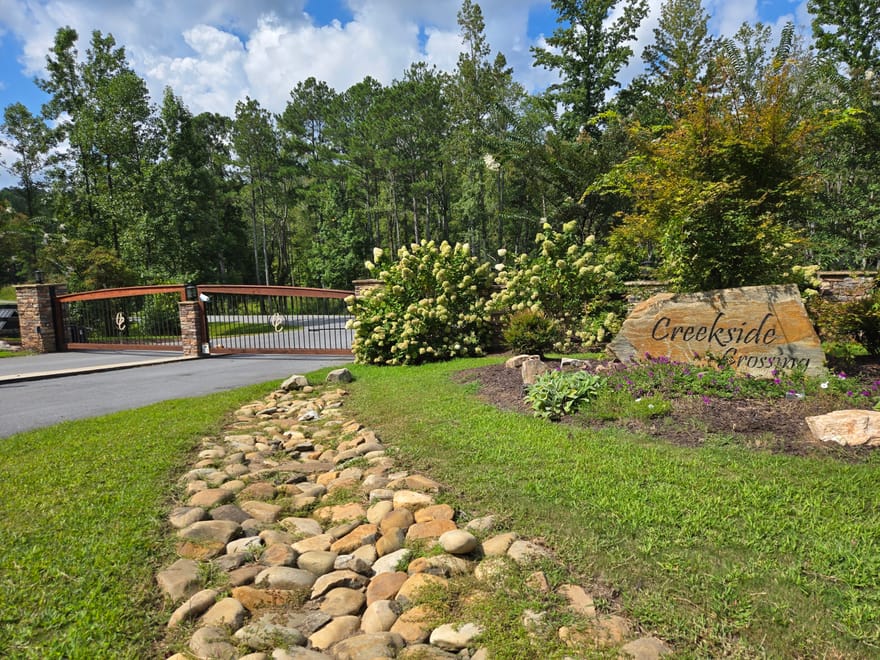 Vista Creek Drive, Talking Rock, Georgia