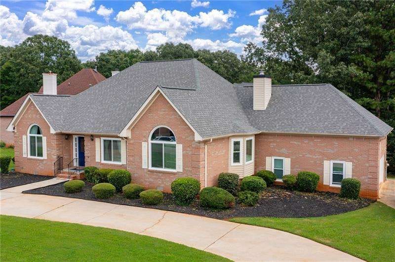 9396 Woodlawn Drive, Douglasville, Georgia