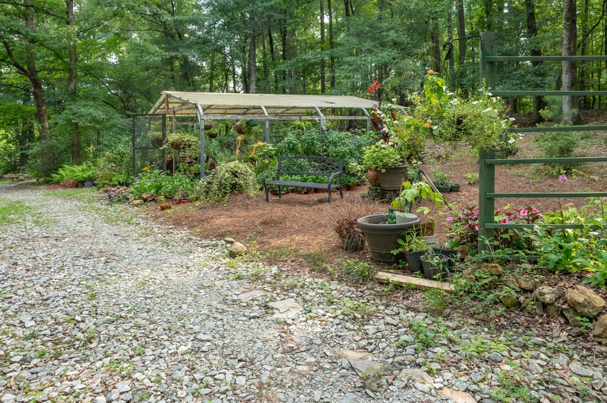 285 Dollar Road, Hamilton, Georgia
