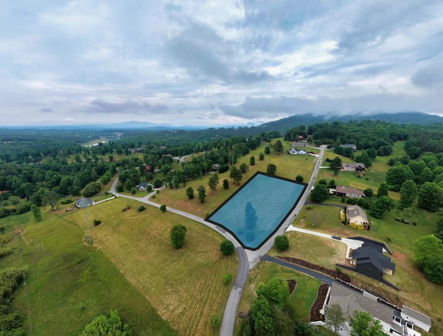 RIVERSIDE ON LA Madeline, Blairsville, Georgia