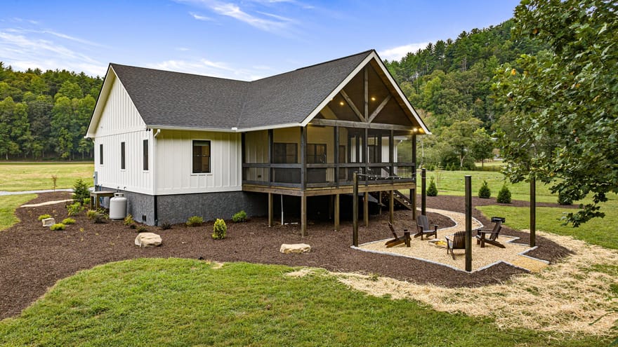 235 W Conasauga Creek, Ellijay, Georgia