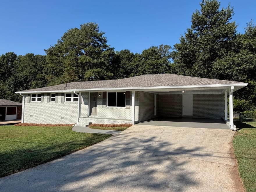 65 W Meadowcliff Circle, Carrollton, Georgia
