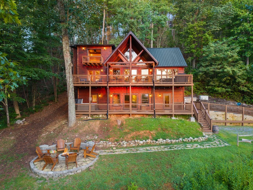 144 Point Of View Road, Blue Ridge, Georgia