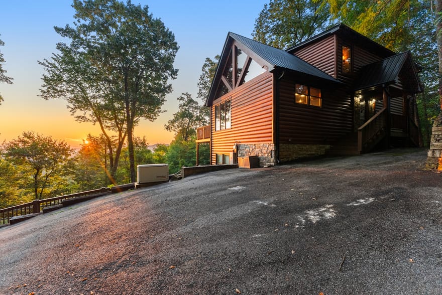 144 Point Of View Road, Blue Ridge, Georgia