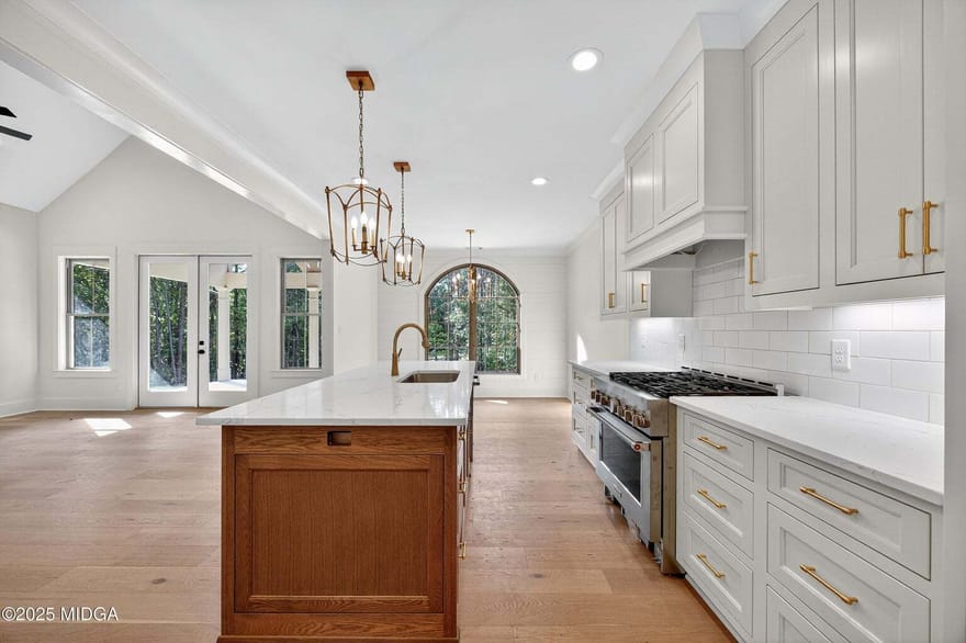 896 Jenkins Road, Forsyth, Georgia