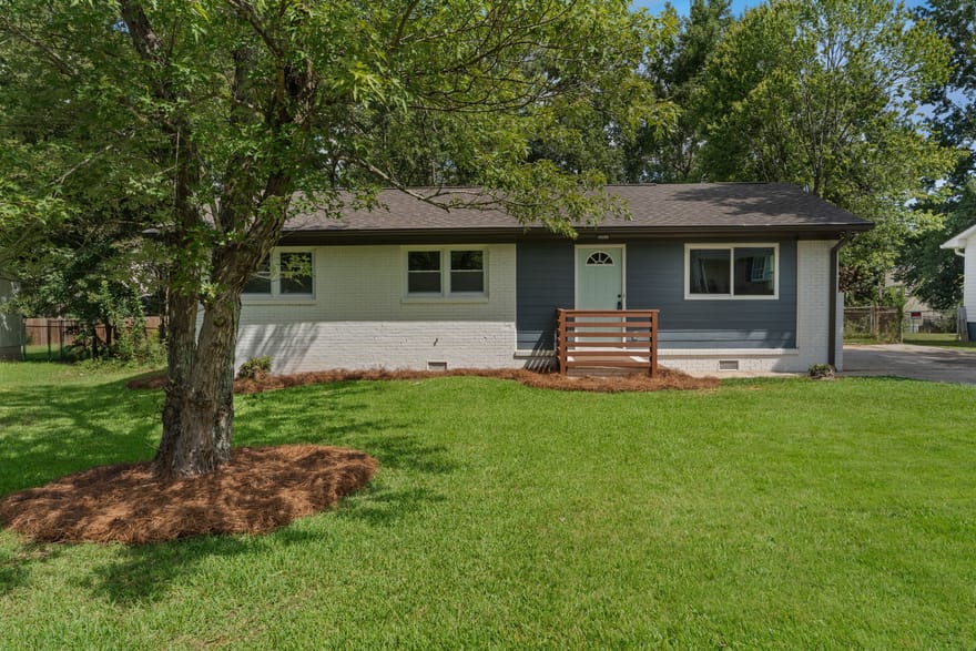 2718 Somerton Drive, Morrow, Georgia