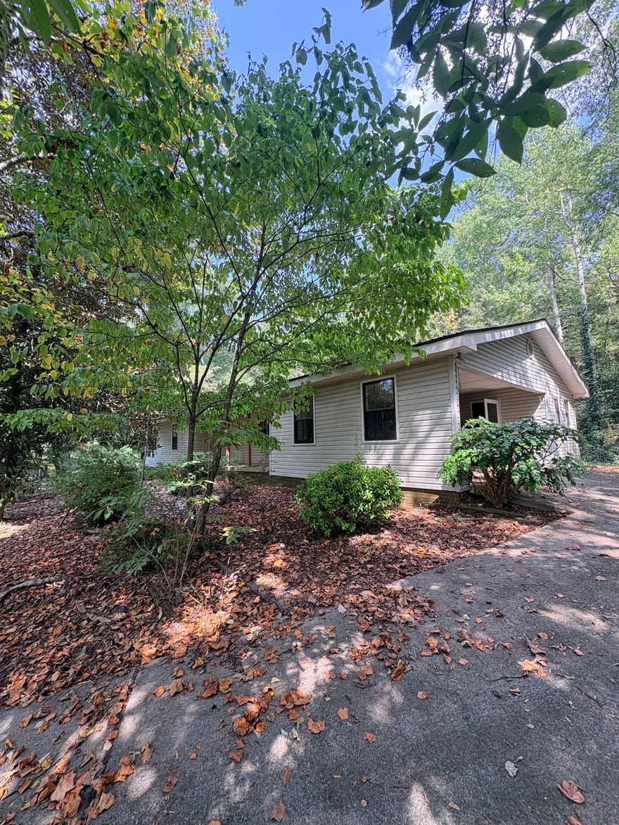 8164 New Calhoun Road NE, Adairsville, Georgia