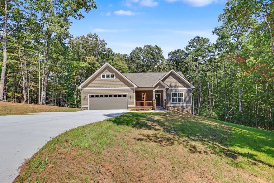 329 Hawks Nest Drive, Blairsville, Georgia
