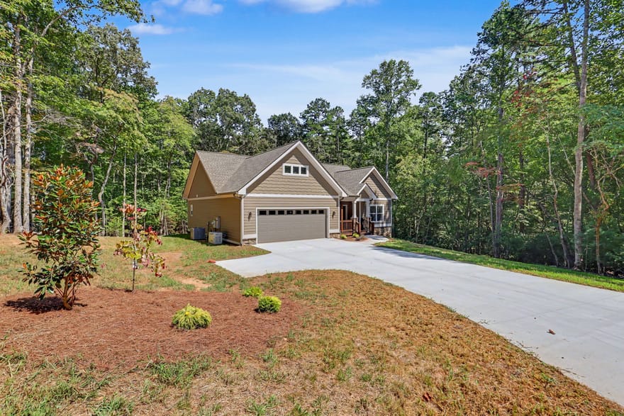 329 Hawks Nest Drive, Blairsville, Georgia