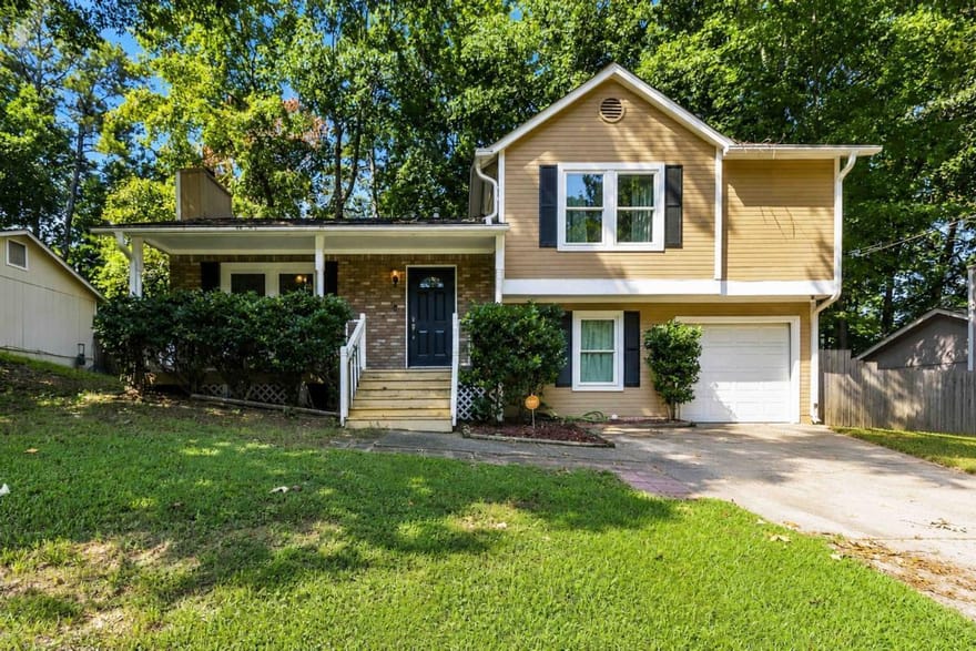 10303 Briarbay Drive, Jonesboro, Georgia