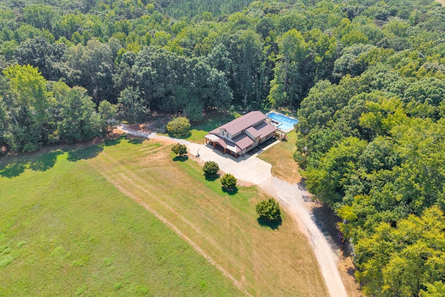 2049 Midway Church Road, Newborn, Georgia