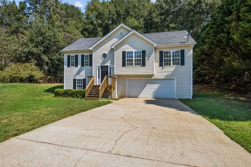 208 Albert Lane, Jefferson, Georgia