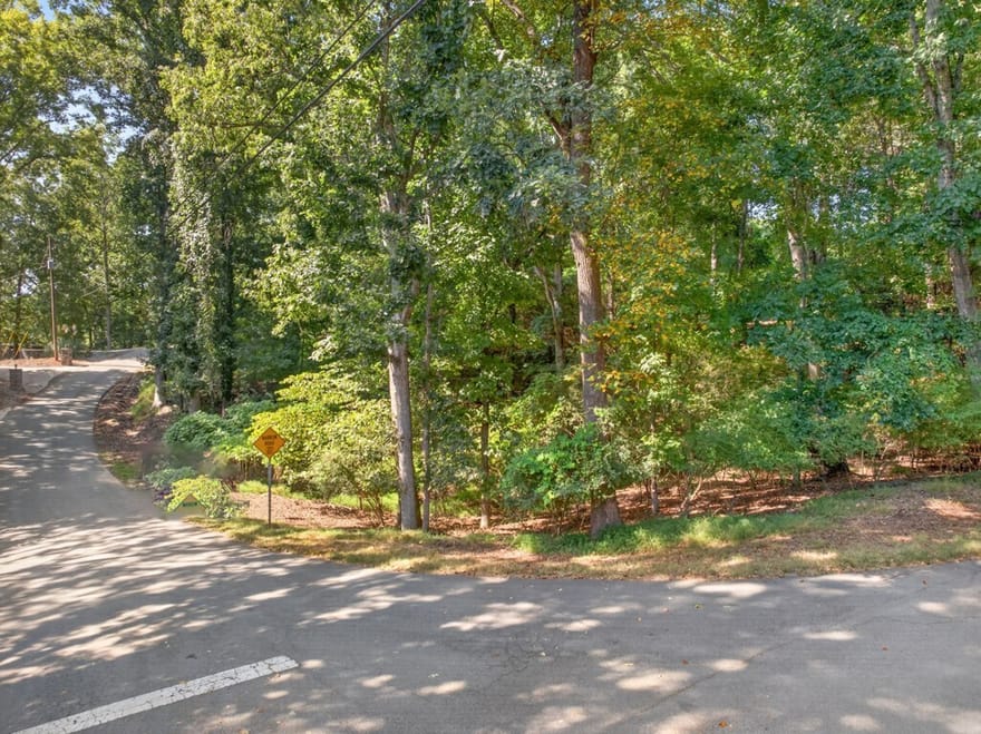 3550 Lodgehaven Drive, Gainesville, Georgia