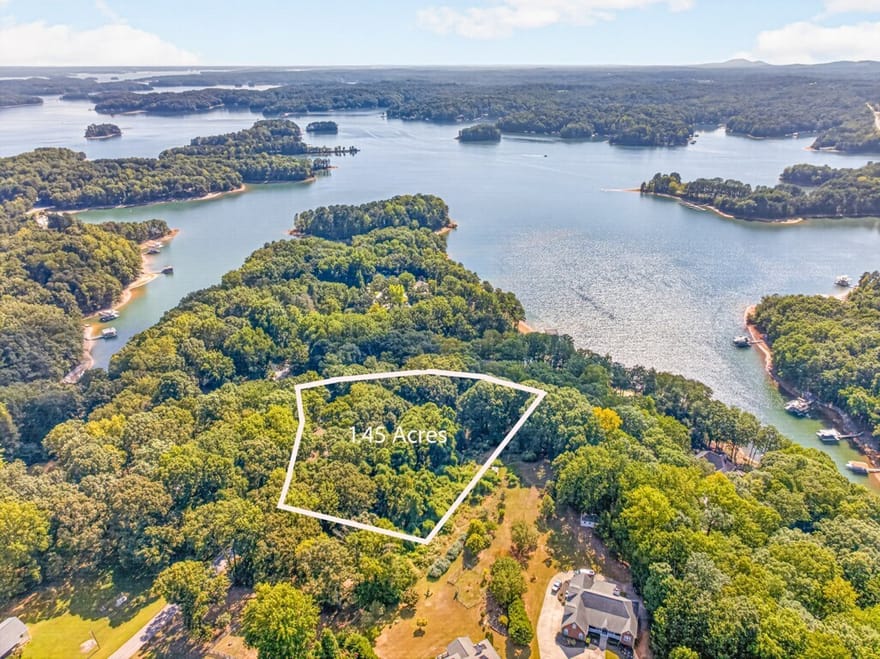 3550 Lodgehaven Drive, Gainesville, Georgia