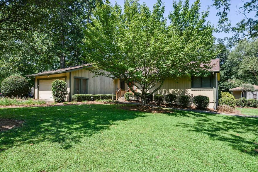 6906 Springwood Drive, Douglasville, Georgia