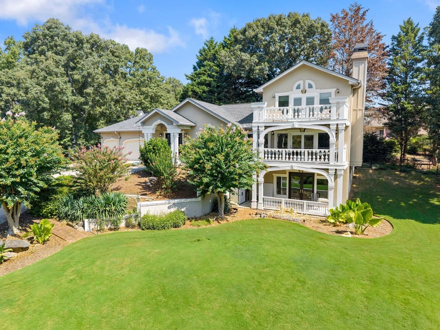 9220 Mainsail Drive, Gainesville, Georgia