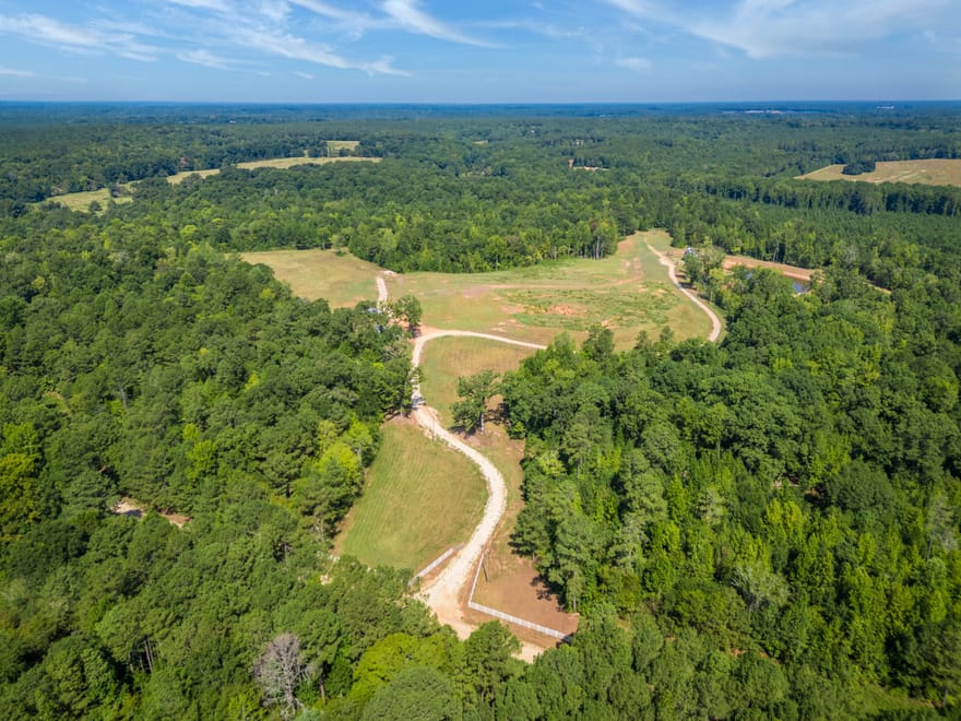 692 Hutchins Wolfskin Road, Stephens, Georgia