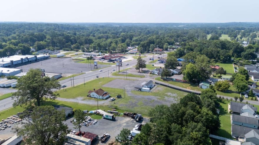 2213 Cleveland Highway, Dalton, Georgia