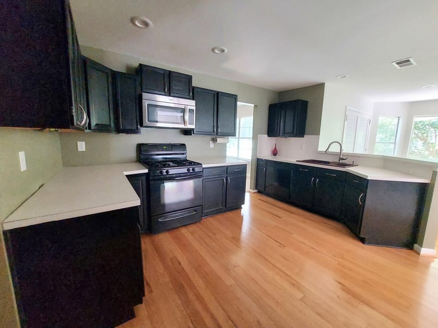 2737 Crestworth Lane, Buford, Georgia
