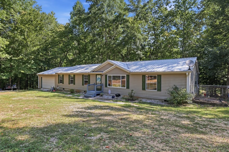 1 Pine Needle Trail, Martin, Georgia