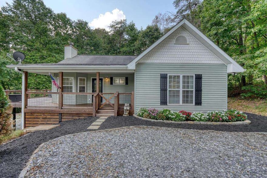 754 Honeysuckle Lane, Blairsville, Georgia