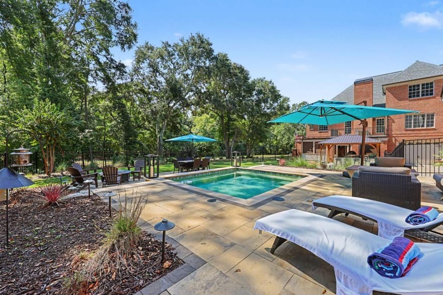 116 River Bend Drive, Hoschton, Georgia