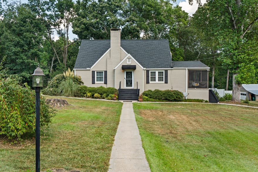 139 Myrtle Street, Toccoa, Georgia