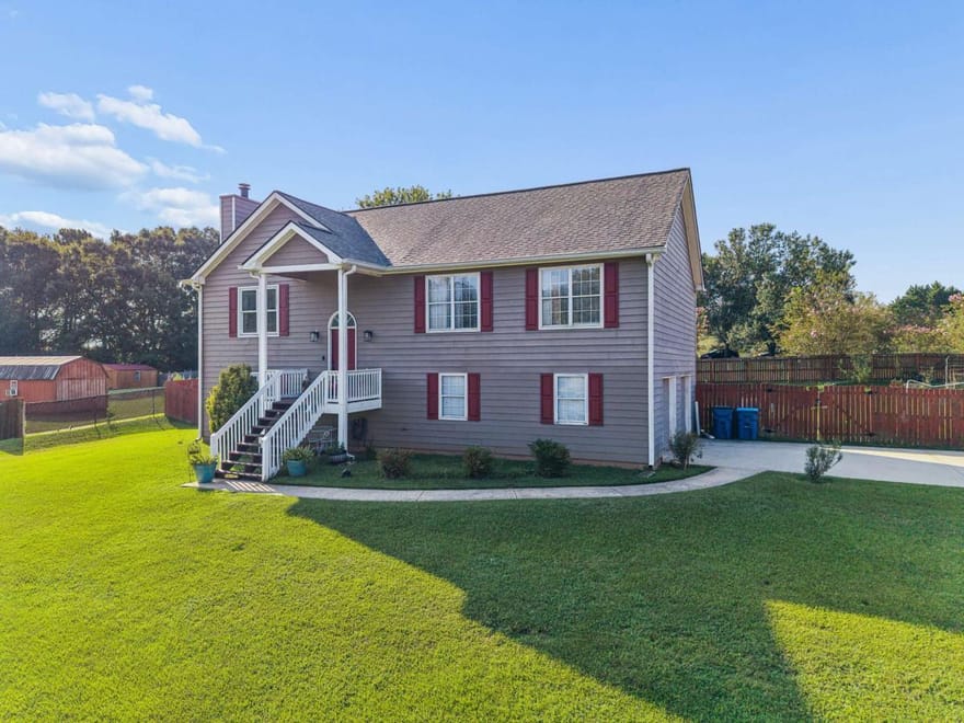 652 Thorn Brook Ridge, Bethlehem, Georgia