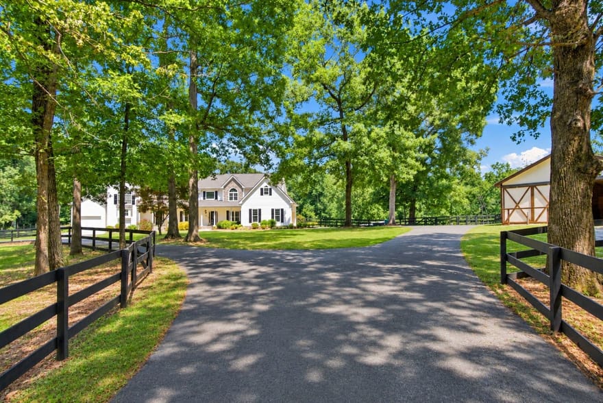 2203 Arbor Hill Road, Canton, Georgia
