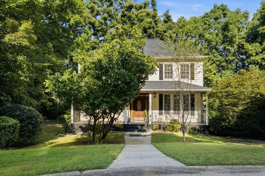 1593 Walkway Court SW, Lilburn, Georgia