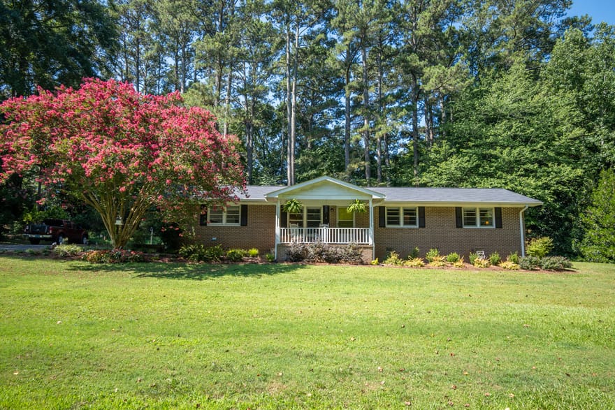 192 Brownwood Drive, Hull, Georgia