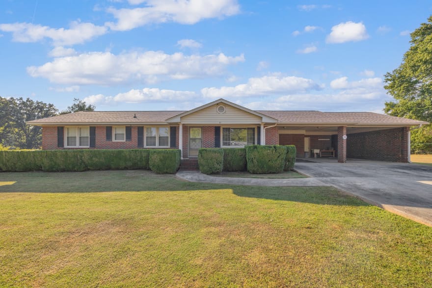61 Farris Road, Hartwell, Georgia
