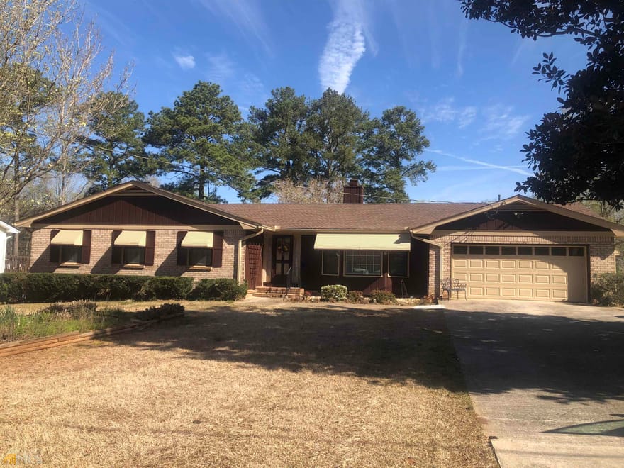 2160 Pinewood Drive, Covington, Georgia