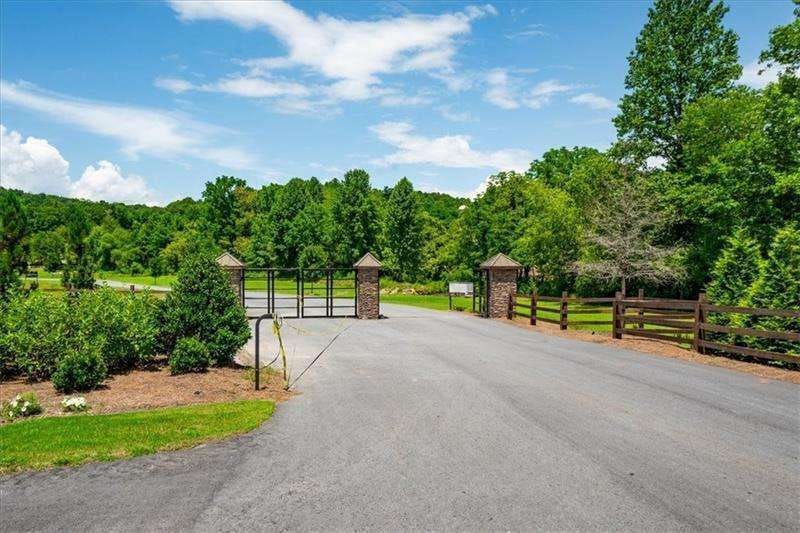Ridge Drive, Morganton, Georgia