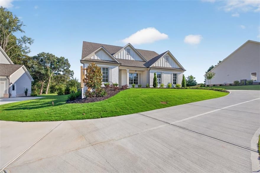 4775 E Reed Road, Gainesville, Georgia
