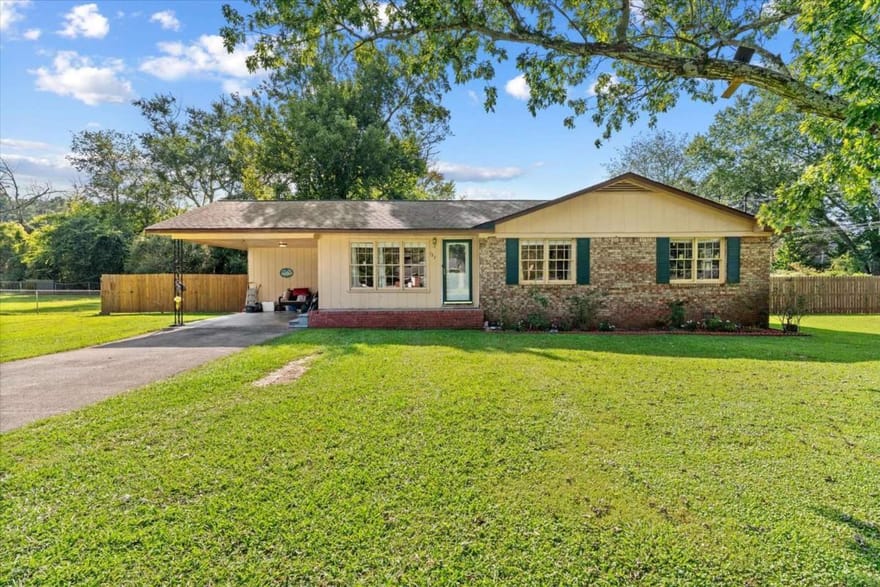 123 Donna Street SW, Calhoun, Georgia
