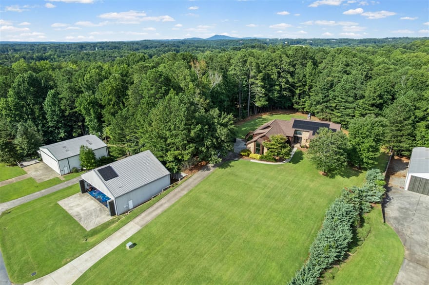 2320 Kitfox Circle, Cumming, Georgia