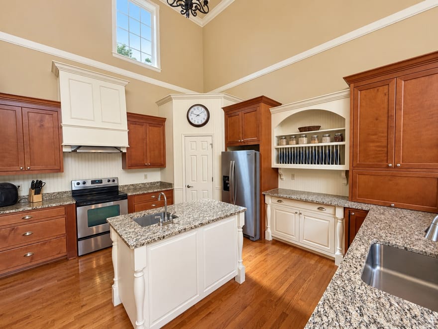669 Shorewood Circle, Toccoa, Georgia